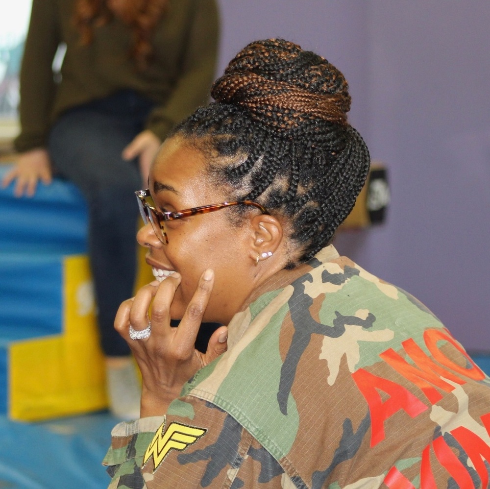 Meet your Posher, Felise